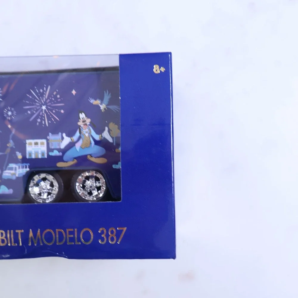 Walt Disney World 50th Anniversary Peterbilt Model 387 Hauler Jada Toys